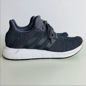 Adidas Originals Men's Swift Run Shoes Size 10